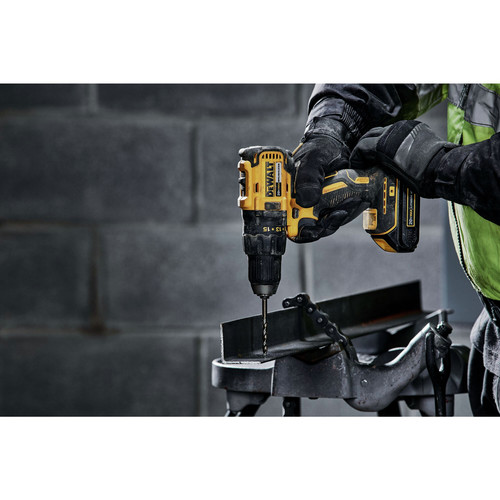 Dewalt Dck277C2/dcb203 Cordless Combination Kit,2 Tools,20V Dc